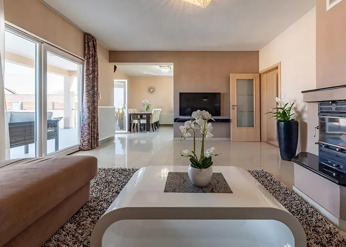 House Karla Вилла Задар